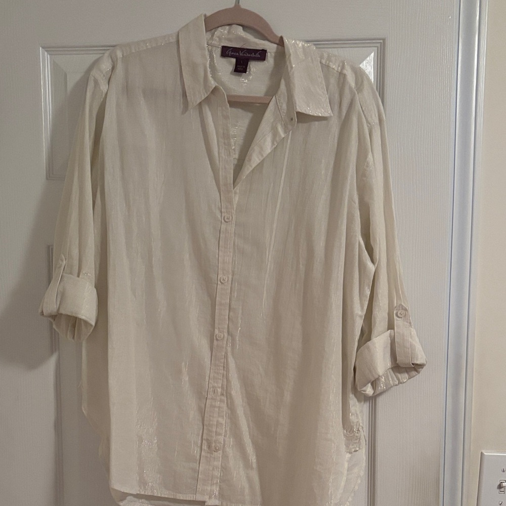 Gloria Vanderbilt Ivory  Blouse with gold threading size large
